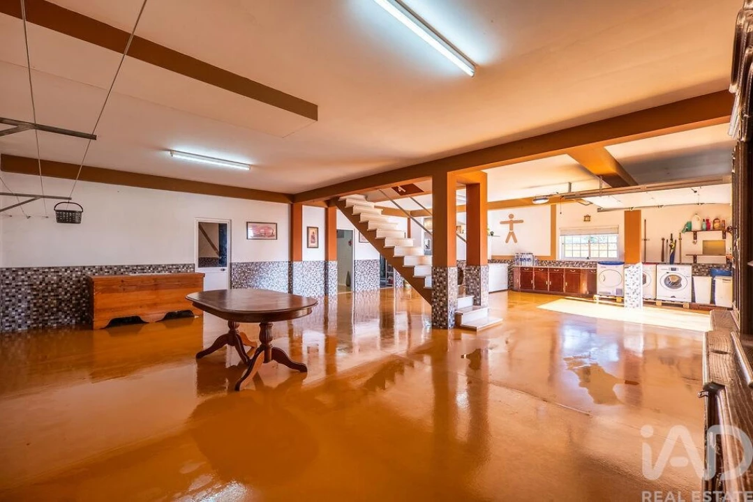 Moradia T8 para Venda em Maceira Foto 8