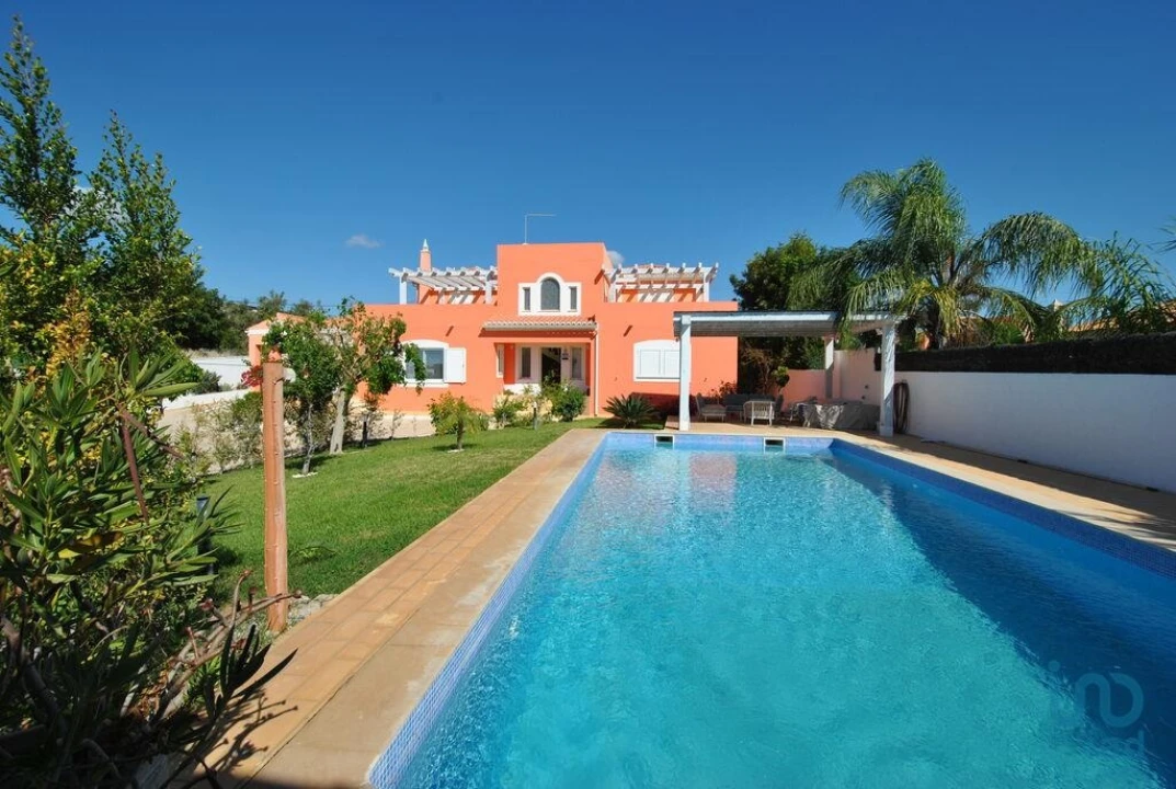 Moradia T5 para Venda em Almancil Foto 2