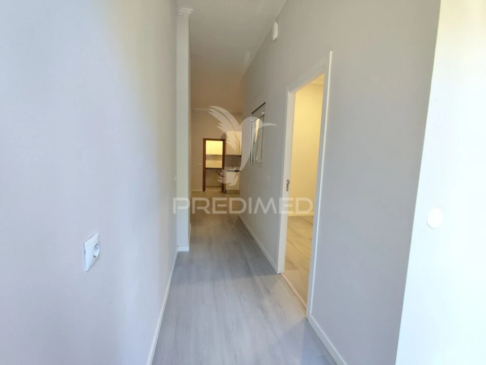 Loja para Venda em Queluz e Belas Foto 4