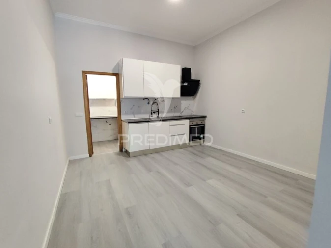 Loja para Venda em Queluz e Belas