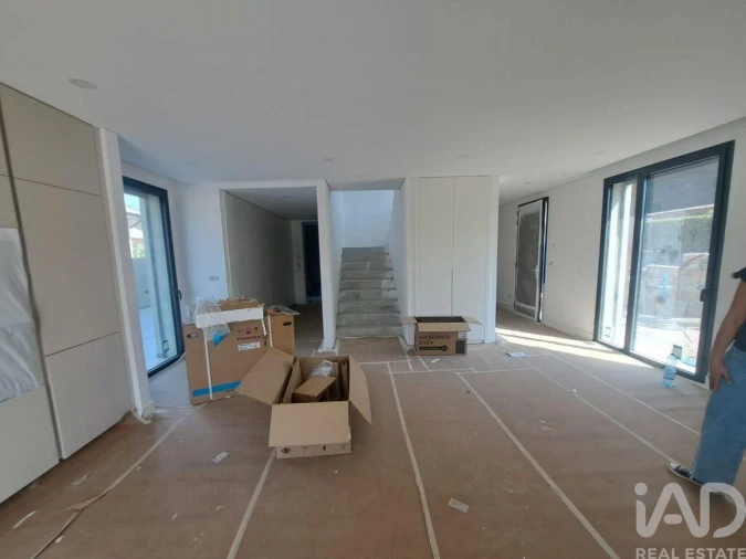 Moradia T3 para Venda em Monte Córdova Foto 18