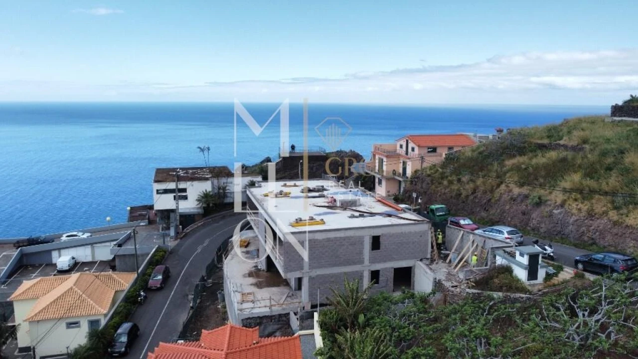 Apartamento T3 para Venda em Camara de Lobos Foto 4