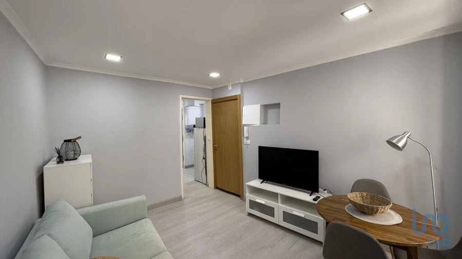 Apartamento T1 para Venda em Santa Maria Maior Foto 4