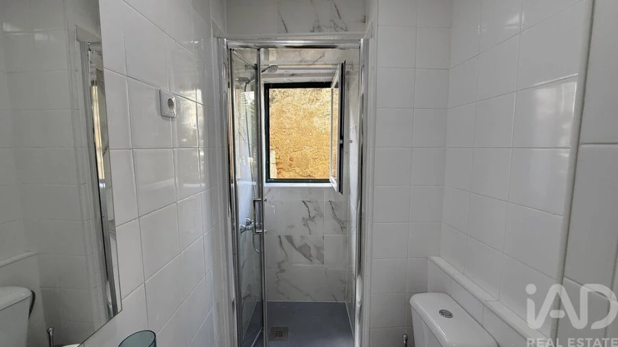 Apartamento T1 para Venda em Santa Maria Maior Foto 18