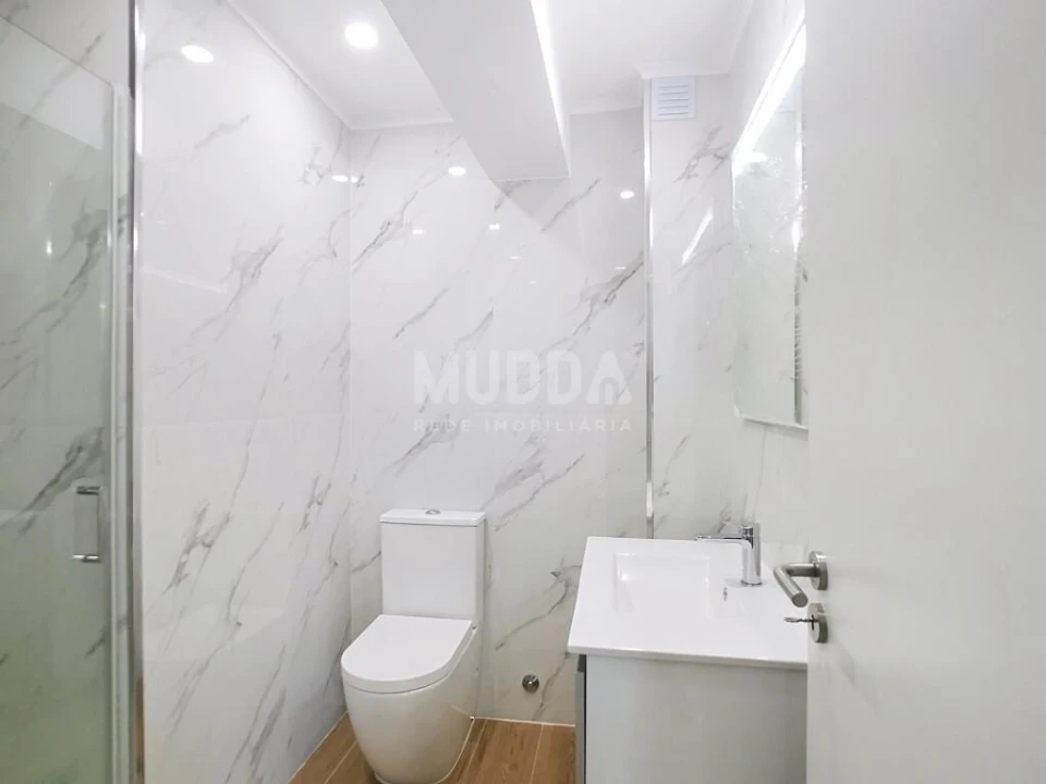 Apartamento T3 para Venda em Santa Maria Maior Foto 8