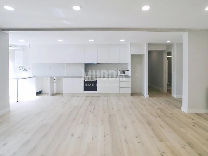 Apartamento T3 para Venda em Santa Maria Maior