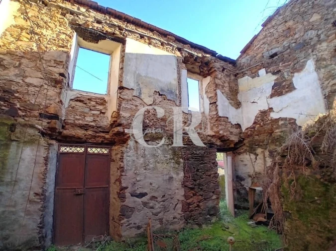 Moradia T5 para Venda em Castanheira de Pêra e Coentral Foto 10