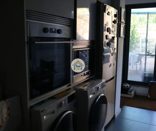 Moradia T4 para Venda em Antas e Abade de Vermoim Foto 12