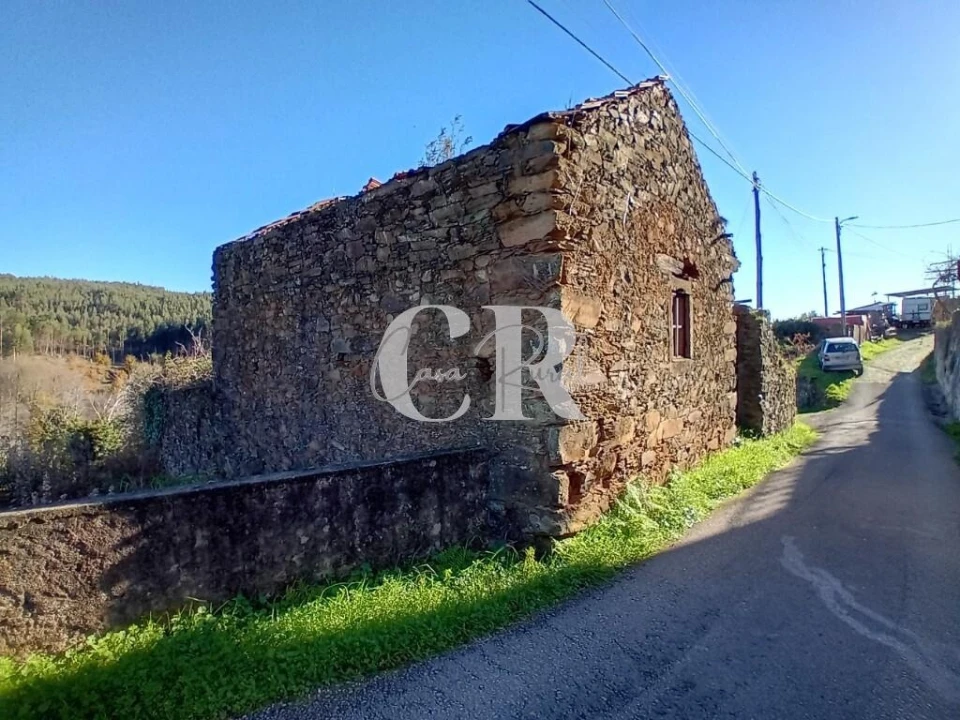 Moradia T3 para Venda em Castanheira de Pêra e Coentral Foto 10