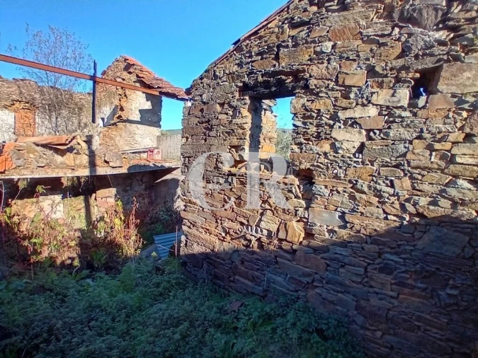 Moradia T3 para Venda em Castanheira de Pêra e Coentral Foto 5