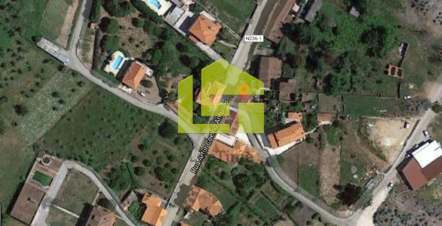 Moradia T3 para Venda em Castanheira de Pêra e Coentral Foto 18