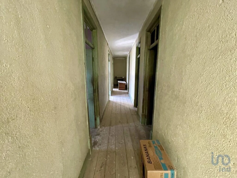 Moradia T5 para Venda em Lorvão Foto 4