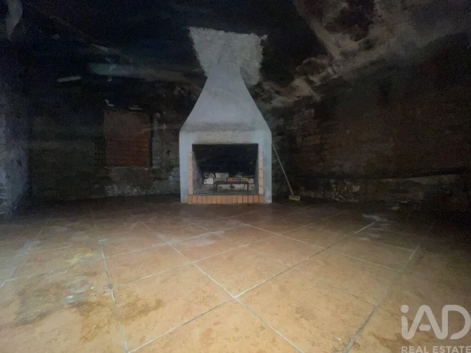 Moradia T5 para Venda em Lorvão Foto 3