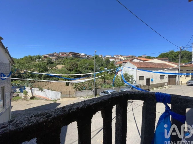 Moradia T5 para Venda em Lorvão Foto 6