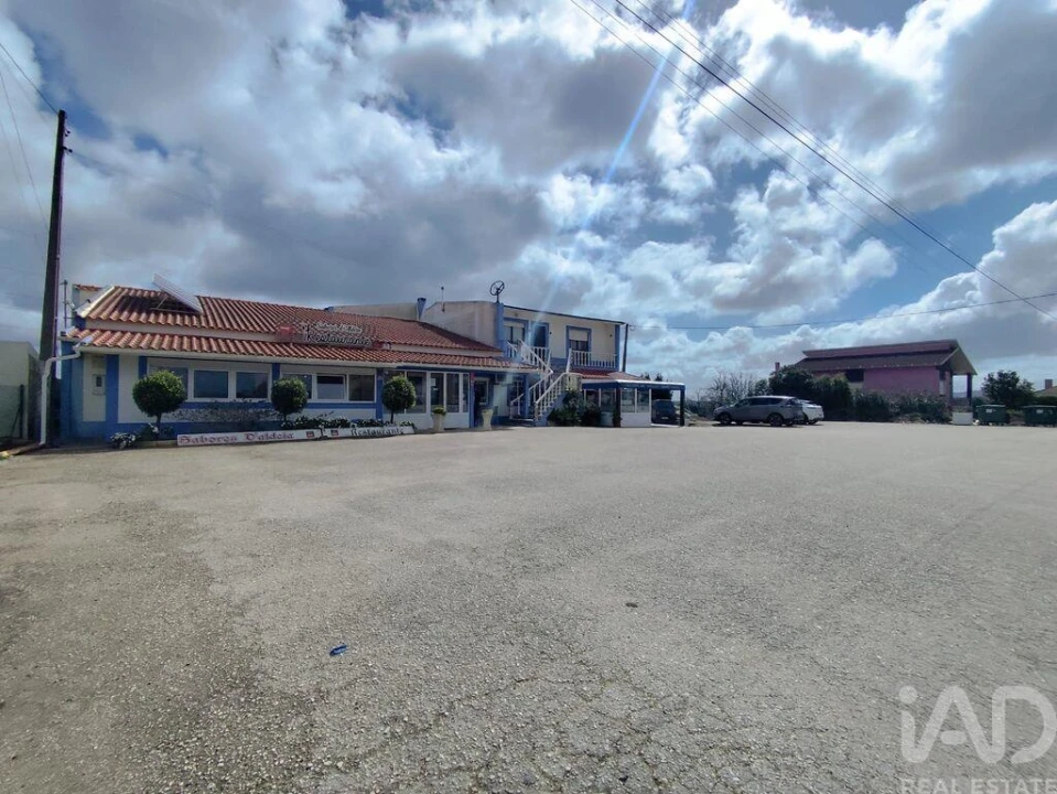 Moradia T3 para Venda em Painho e Figueiros Foto 26