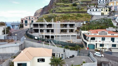 Apartamento T3 para Venda em Camara de Lobos