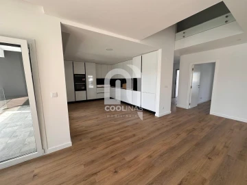 Moradia T4 para Venda em Corroios
