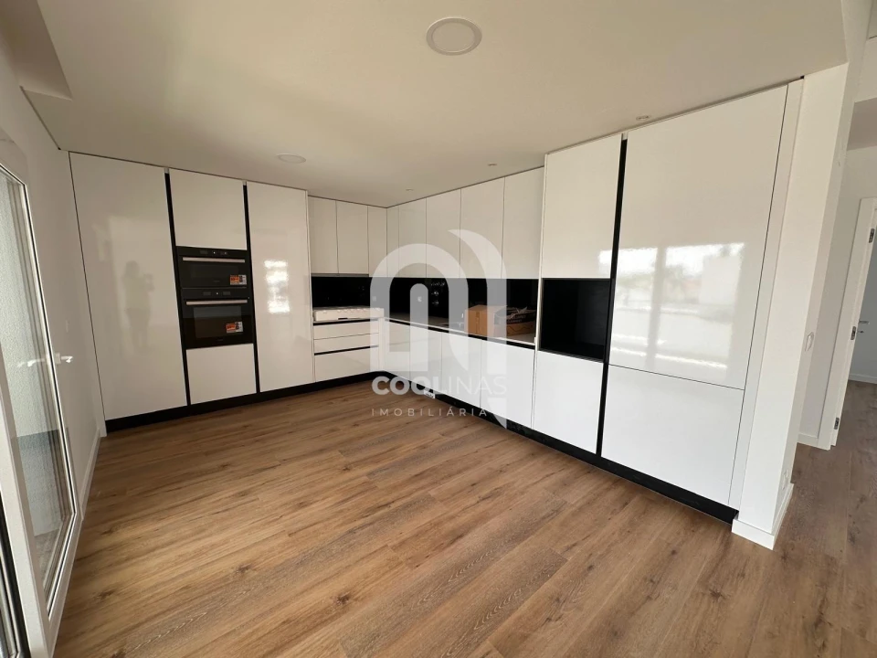 Moradia T4 para Venda em Corroios Foto 1