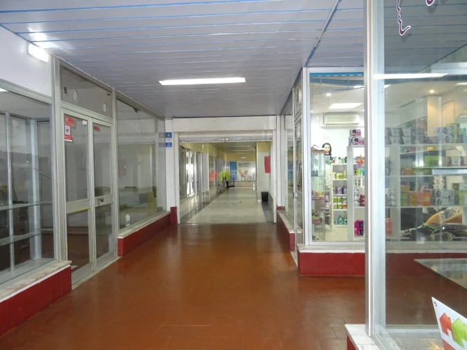 Loja para Venda em Santo Antonio da Charneca Foto 8