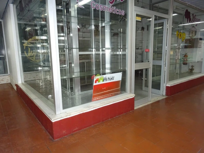 Loja para Venda em Santo Antonio da Charneca Foto 13