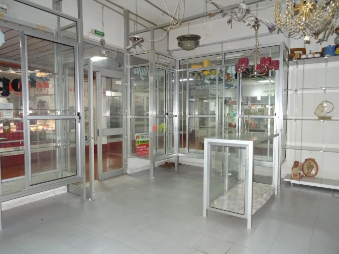 Loja para Venda em Santo Antonio da Charneca Foto 4