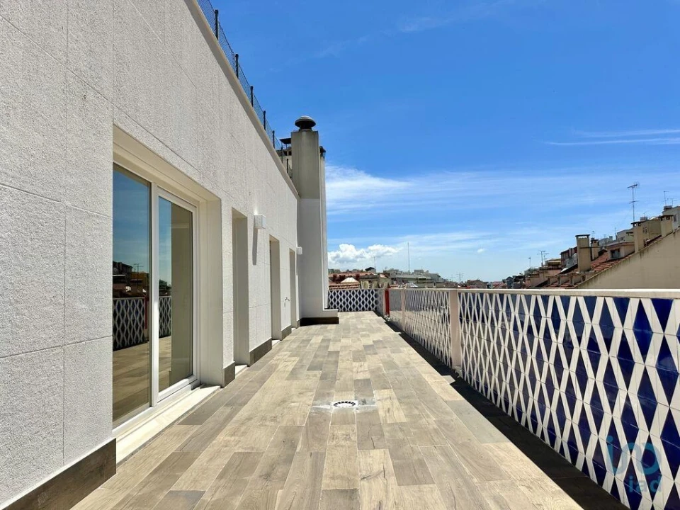 Apartamento T3 para Venda em Arroios Foto 2