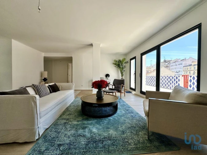 Apartamento T3 para Venda em Arroios Foto 4