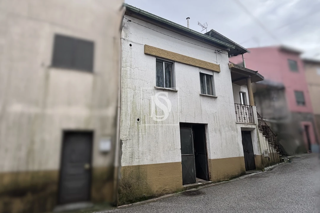 Moradia T3 para Venda em Ferreiros do Dão Foto 1
