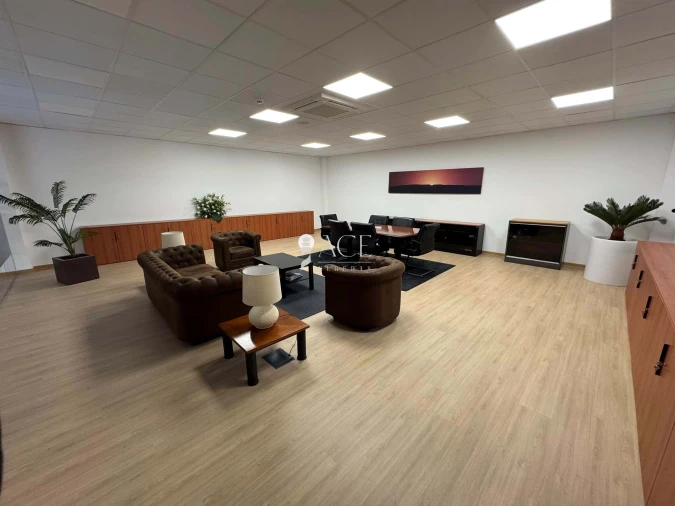 Prédio para Venda em Santo Antão e São Julião do Tojal Foto 20