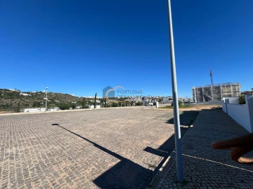 Moradia T4 para Venda em Albufeira e Olhos de Água