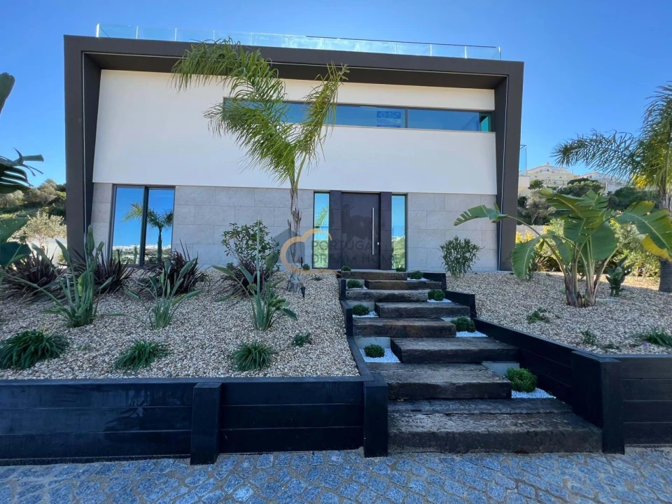 Moradia T4 para Venda em Albufeira e Olhos de Água Foto 1