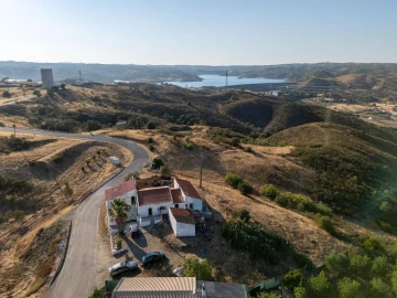 Moradia T4 para Venda em Castro Marim