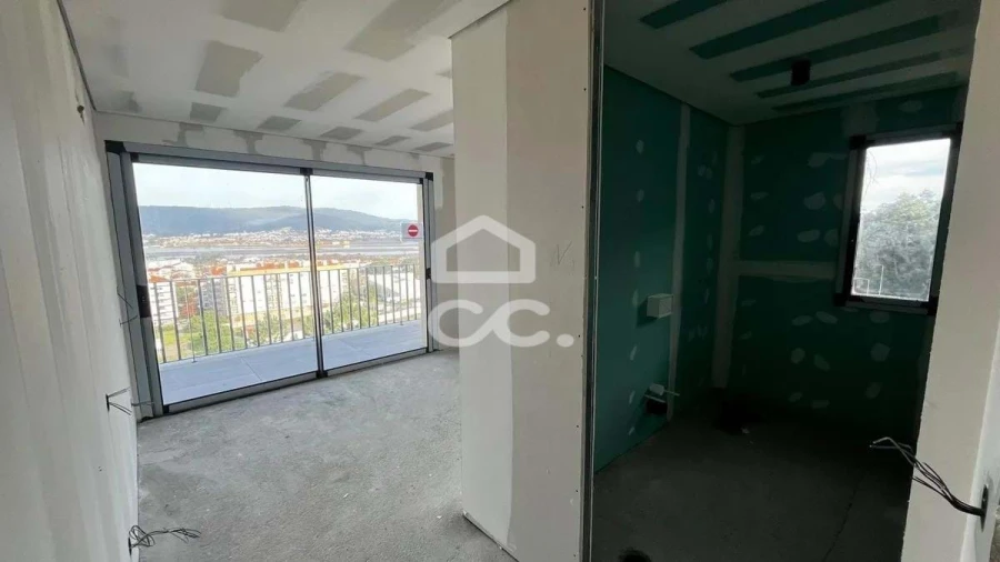 Apartamento T1 para Venda em Darque Foto 13