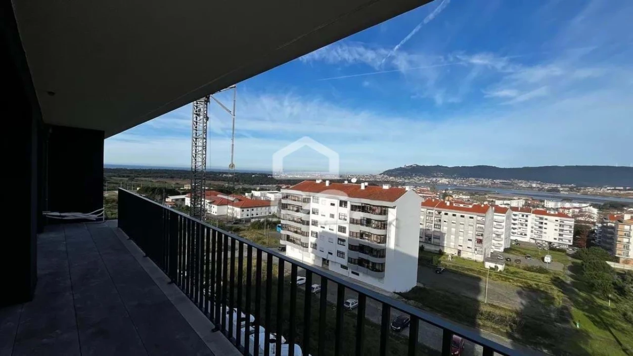 Apartamento T1 para Venda em Darque Foto 1