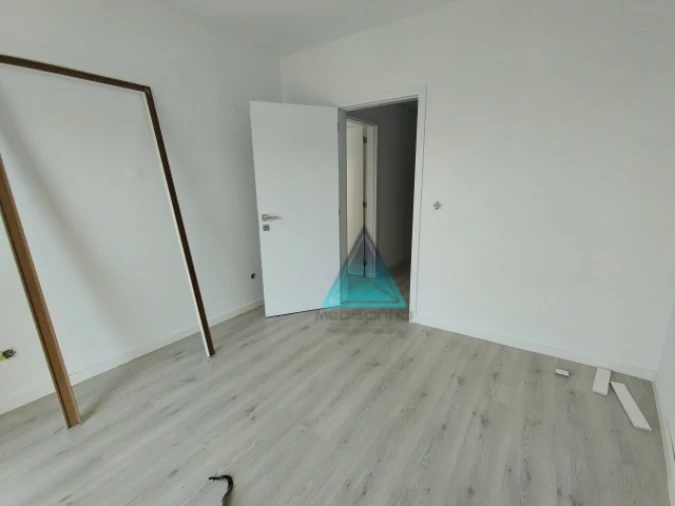 Apartamento T2 para Venda em Corroios Foto 4