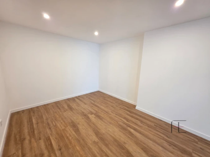 Apartamento T0 para Venda em Aguas Santas Foto 27