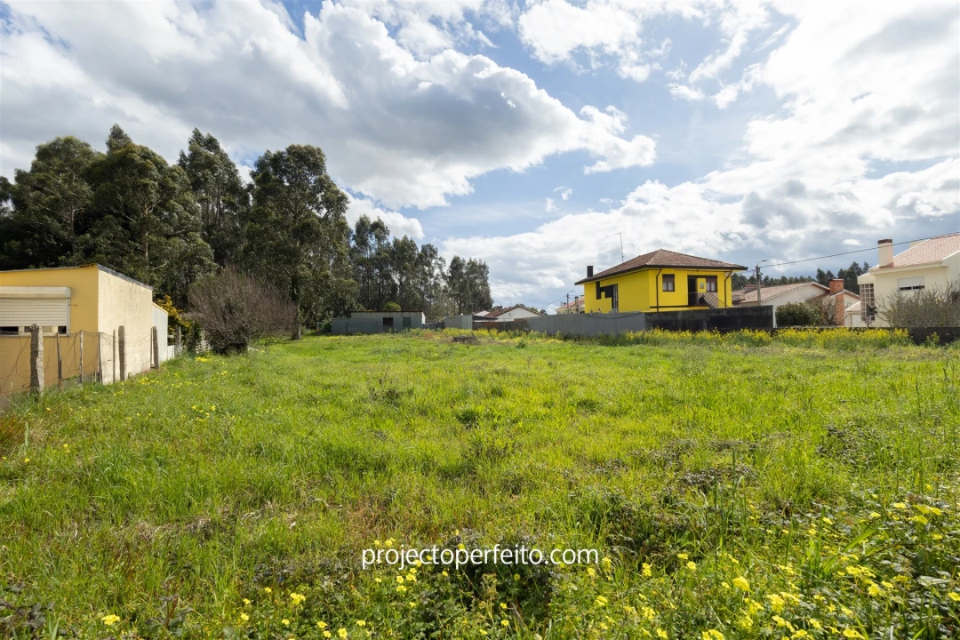 Terreno para Venda em São Felix da Marinha Foto 1