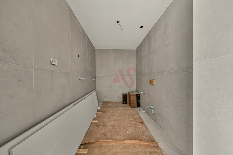 Apartamento T2 para Venda em Espinho Foto 9