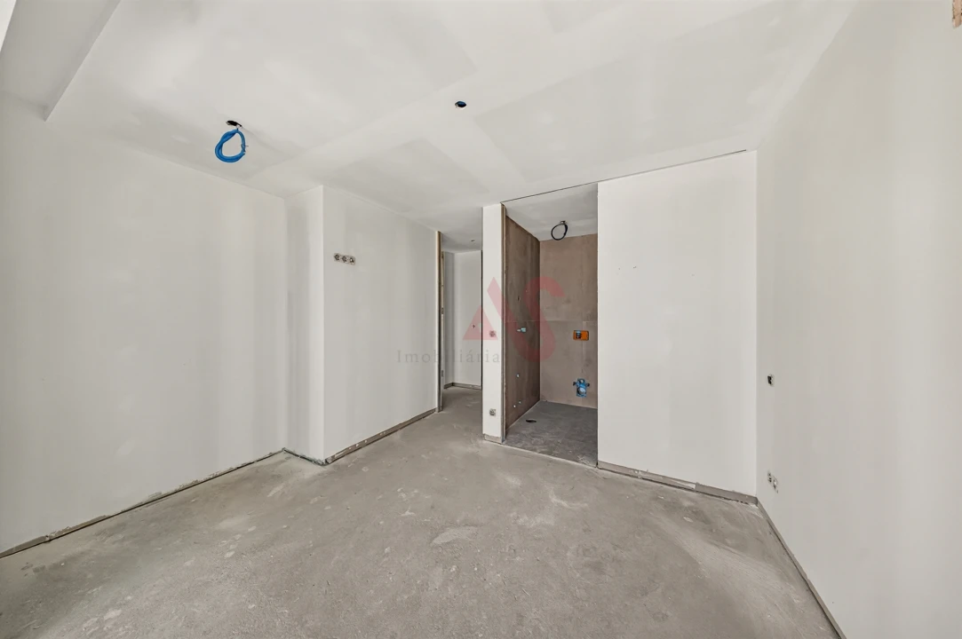 Apartamento T1 para Venda em Espinho Foto 47