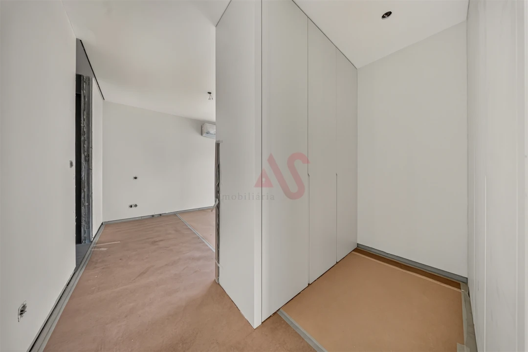 Apartamento T2 para Venda em Espinho Foto 15