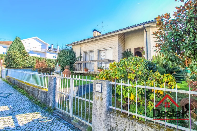 Moradia T4 para Venda em São Pedro do Sul, Várzea e Baiões Foto 1