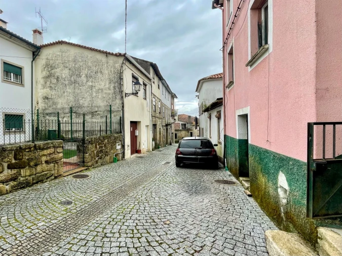 Moradia T3 para Venda em Tondela e Nandufe Foto 4