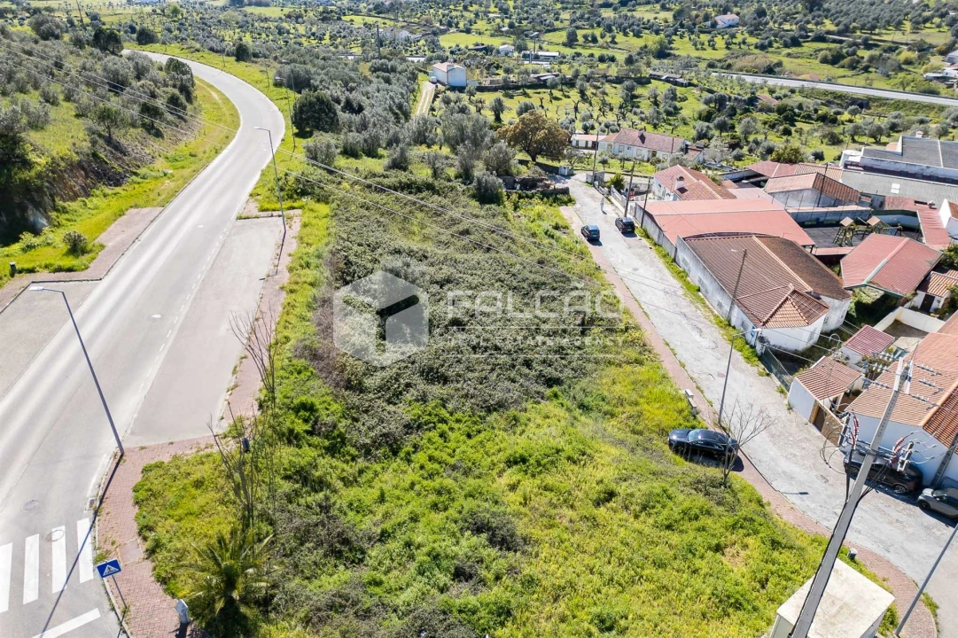 Terreno para Venda em Sé e São Lourenço Foto 18