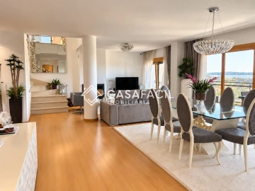 Apartamento T4 para Venda em Alcochete