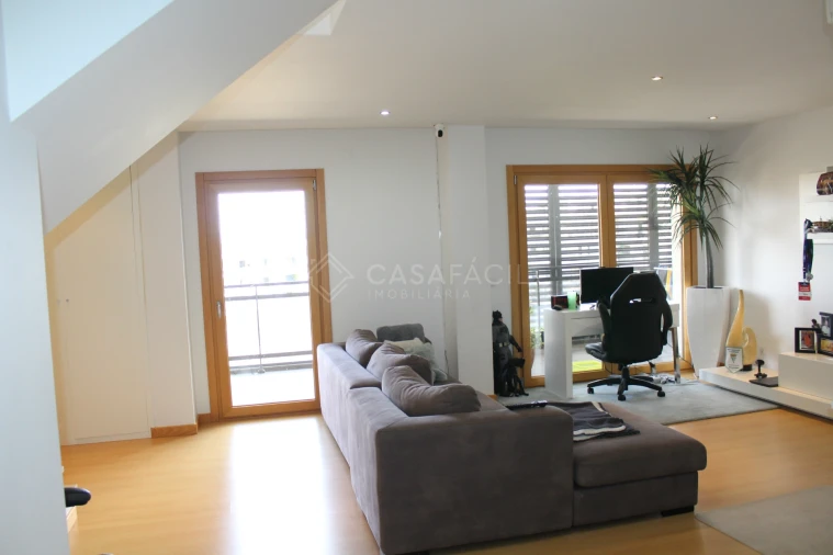 Apartamento T4 para Venda em Alcochete Foto 11