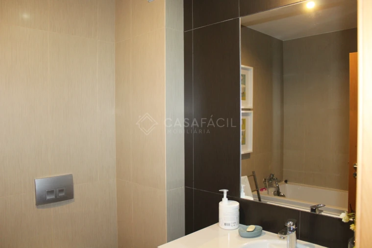 Apartamento T4 para Venda em Alcochete Foto 8