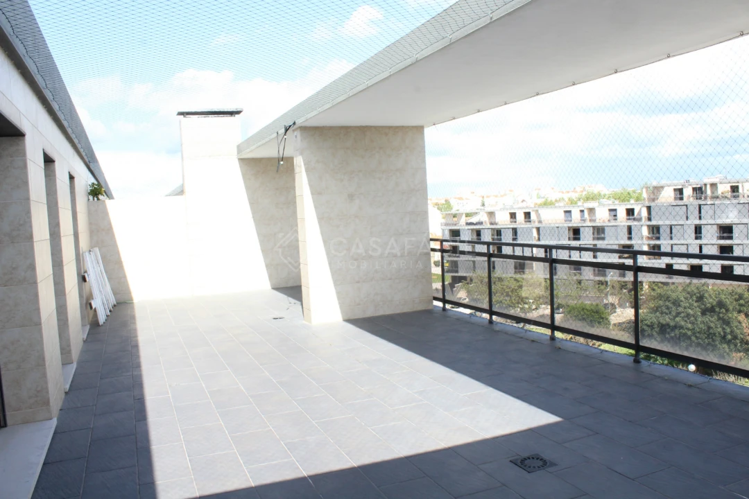 Apartamento T4 para Venda em Alcochete Foto 35