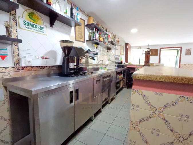 Moradia T4 para Venda em Arcozelo Foto 12