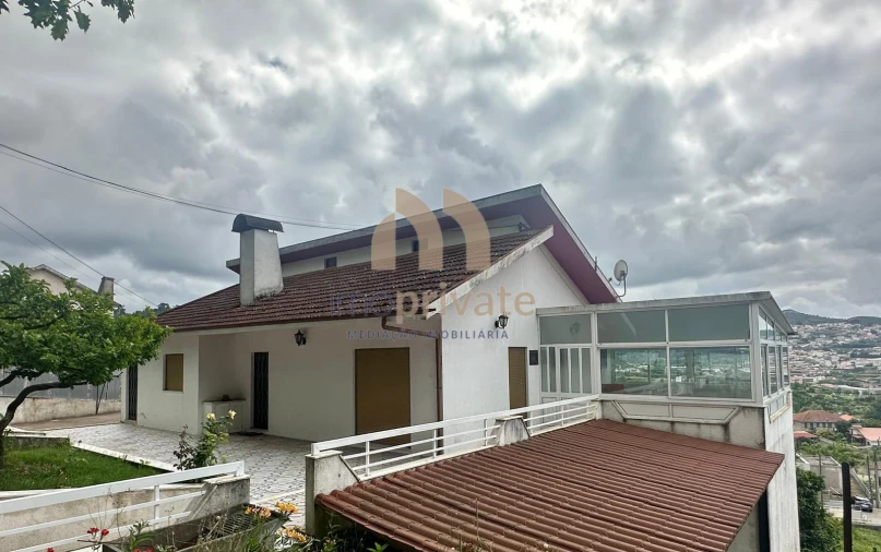 Moradia T3 para Venda em Santa Eulália Foto 3