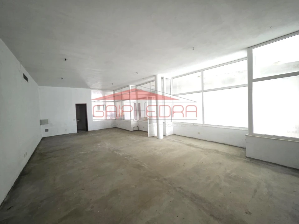 Loja para Venda em Vila Cova da Lixa e Borba de Godim Foto 2